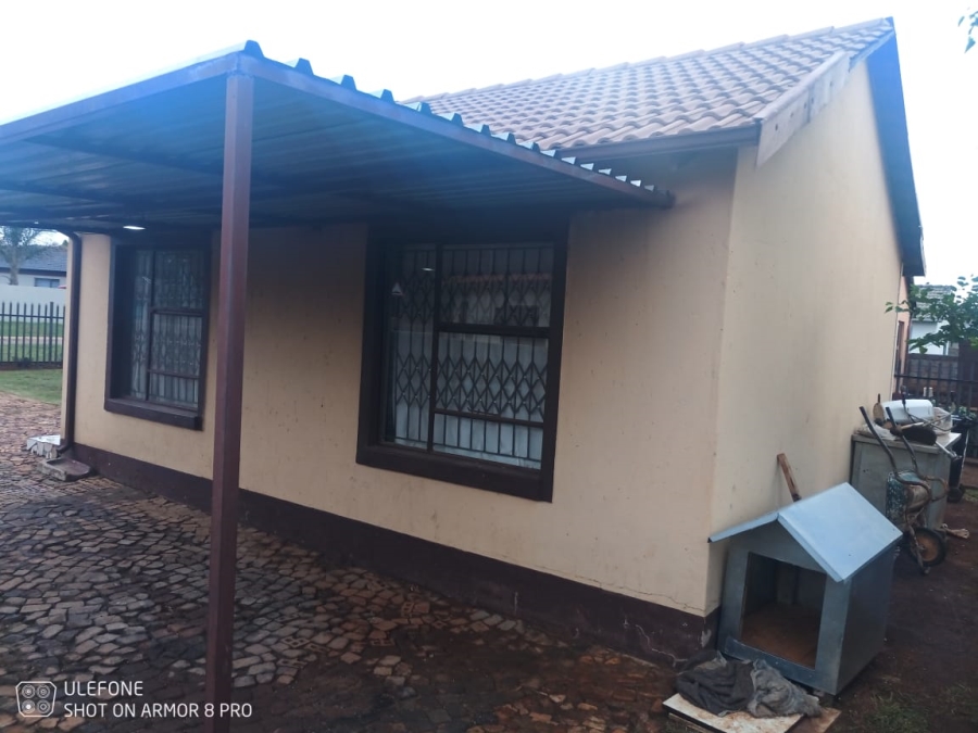 2 Bedroom Property for Sale in Dawn Park Gauteng