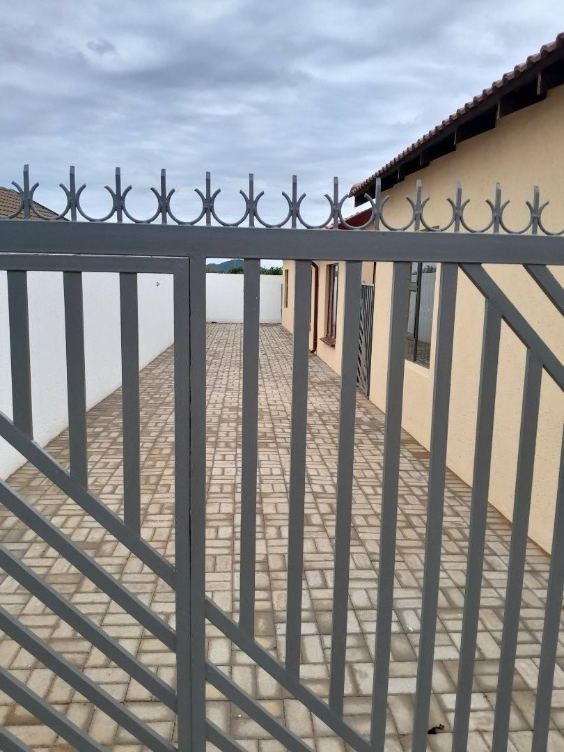 To Let 2 Bedroom Property for Rent in Soshanguve XX Gauteng