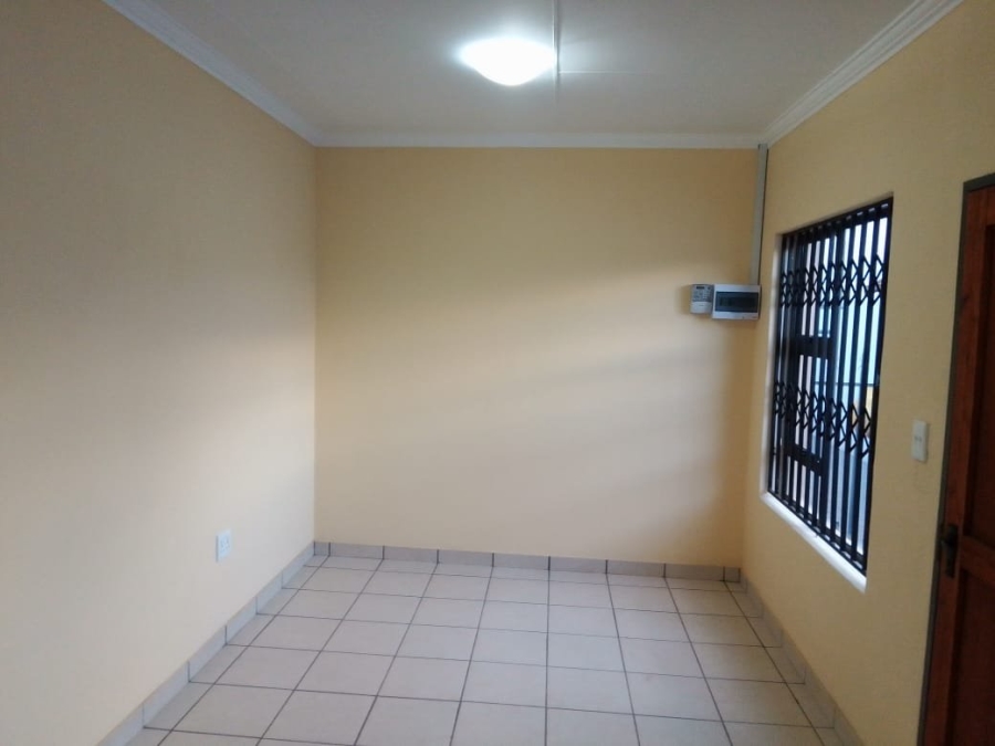 To Let 2 Bedroom Property for Rent in Soshanguve XX Gauteng