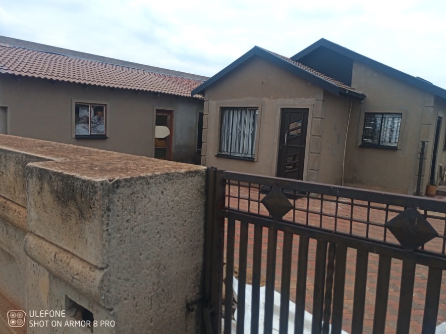 3 Bedroom Property for Sale in Dawn Park Gauteng