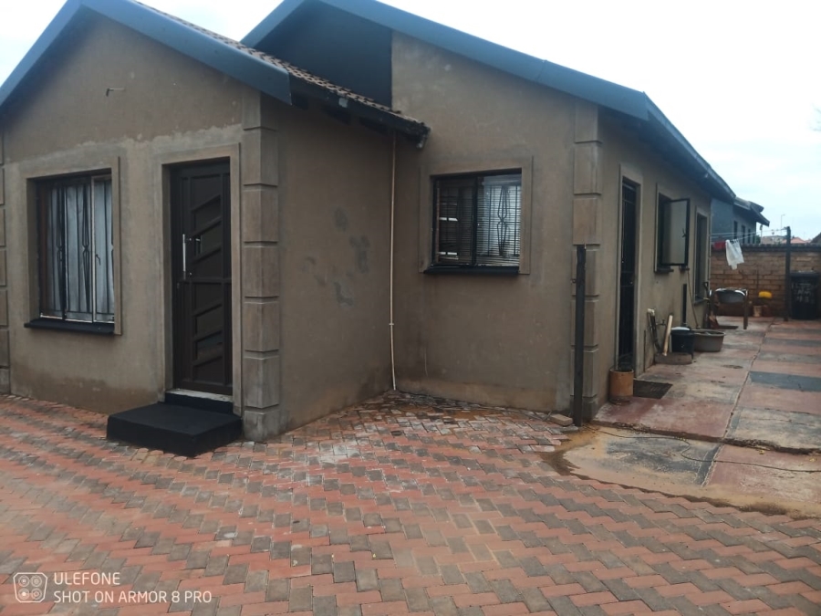 3 Bedroom Property for Sale in Dawn Park Gauteng