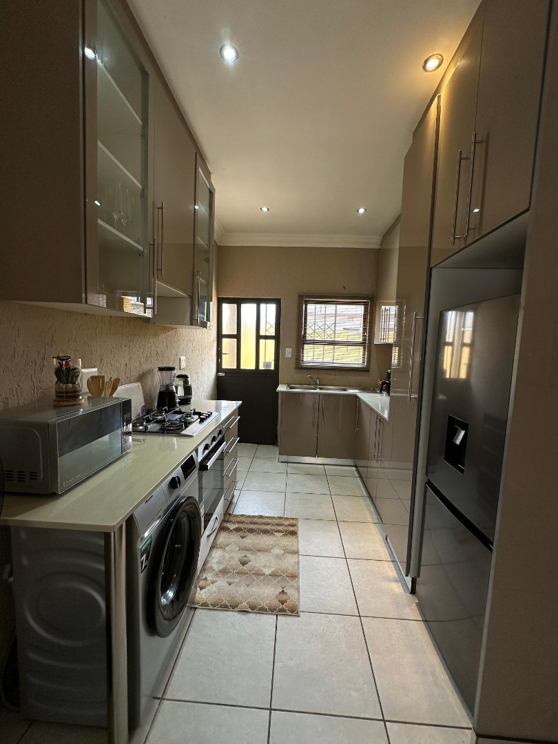 3 Bedroom Property for Sale in Protea Garden Gauteng