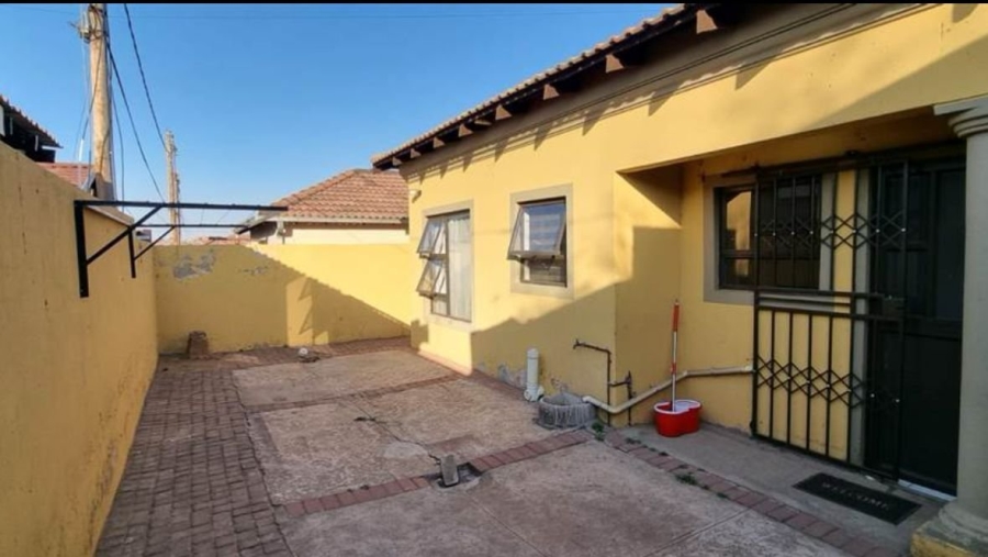 3 Bedroom Property for Sale in Protea Garden Gauteng