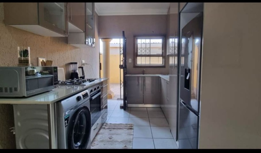 3 Bedroom Property for Sale in Protea Garden Gauteng