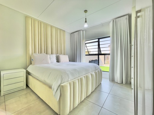 To Let 2 Bedroom Property for Rent in The Polofields Gauteng