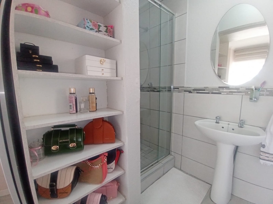 3 Bedroom Property for Sale in Honeydew Manor Gauteng