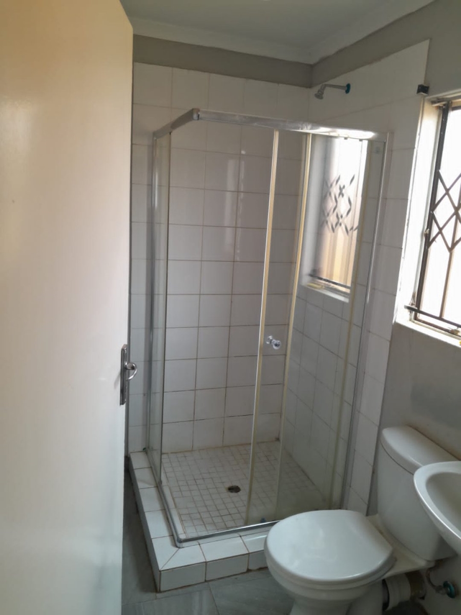 To Let 3 Bedroom Property for Rent in Protea Glen Gauteng