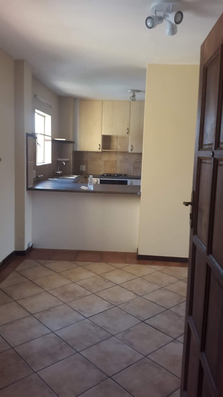 2 Bedroom Property for Sale in Die Hoewes Gauteng