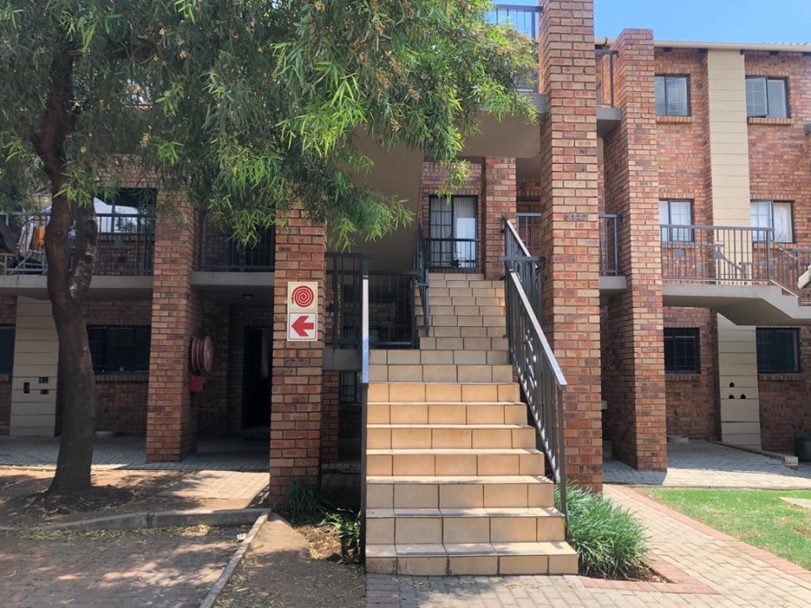 To Let 2 Bedroom Property for Rent in Highveld Gauteng