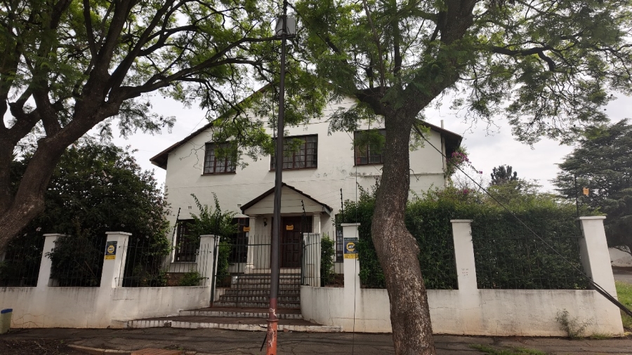 7 Bedroom Property for Sale in Kensington Gauteng