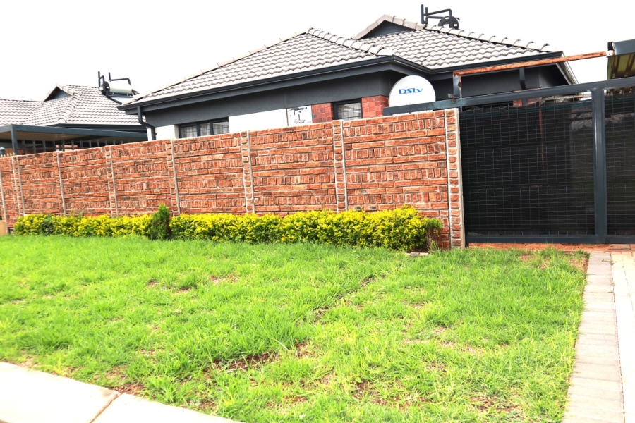 3 Bedroom Property for Sale in Mindalore Gauteng