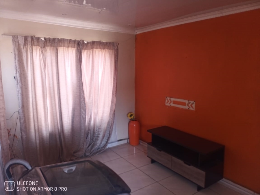 2 Bedroom Property for Sale in Dawn Park Gauteng