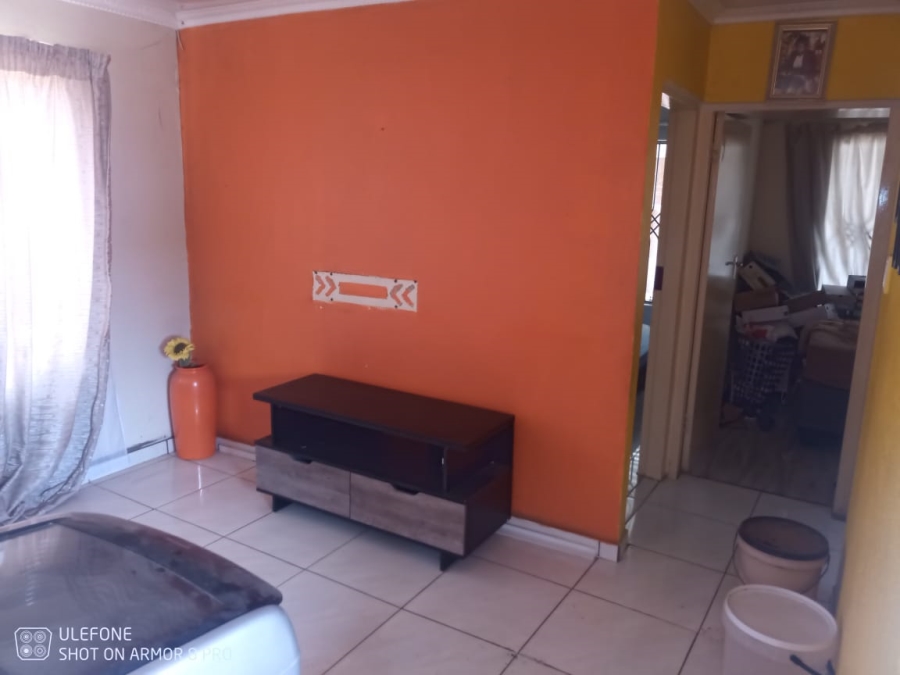 2 Bedroom Property for Sale in Dawn Park Gauteng