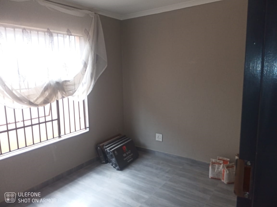 3 Bedroom Property for Sale in Dawn Park Gauteng