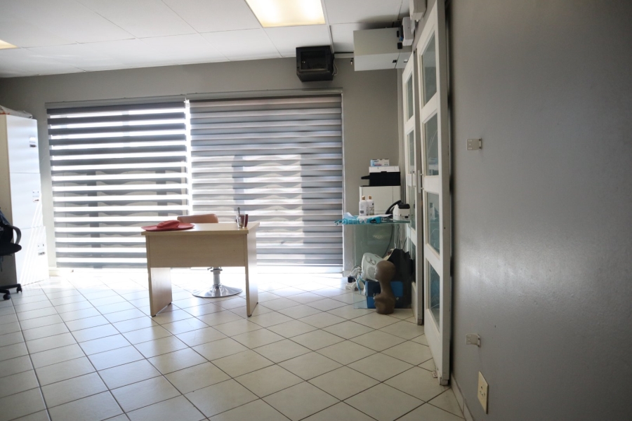 Commercial Property for Sale in Halfway Gardens Gauteng