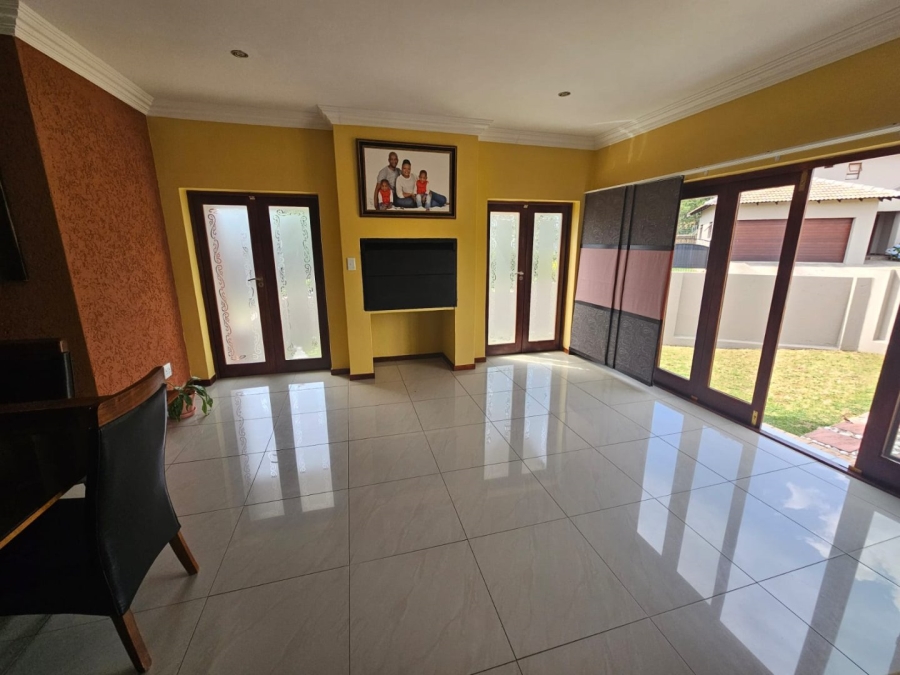 4 Bedroom Property for Sale in Olympus AH Gauteng