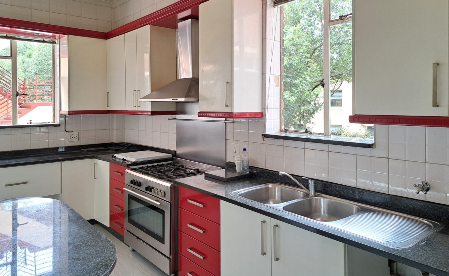 To Let 3 Bedroom Property for Rent in Killarney Gauteng