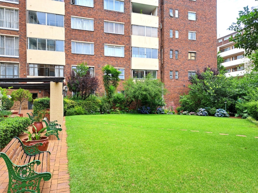 To Let 3 Bedroom Property for Rent in Killarney Gauteng