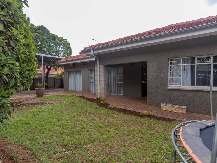 3 Bedroom Property for Sale in Edenvale Central Gauteng