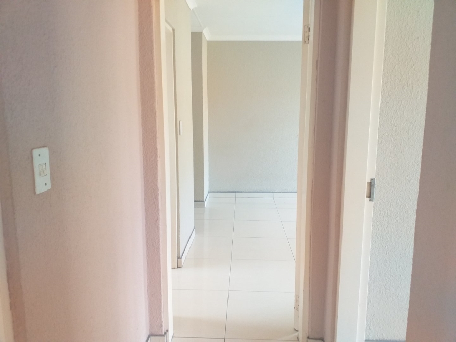 To Let 2 Bedroom Property for Rent in Northgate Gauteng