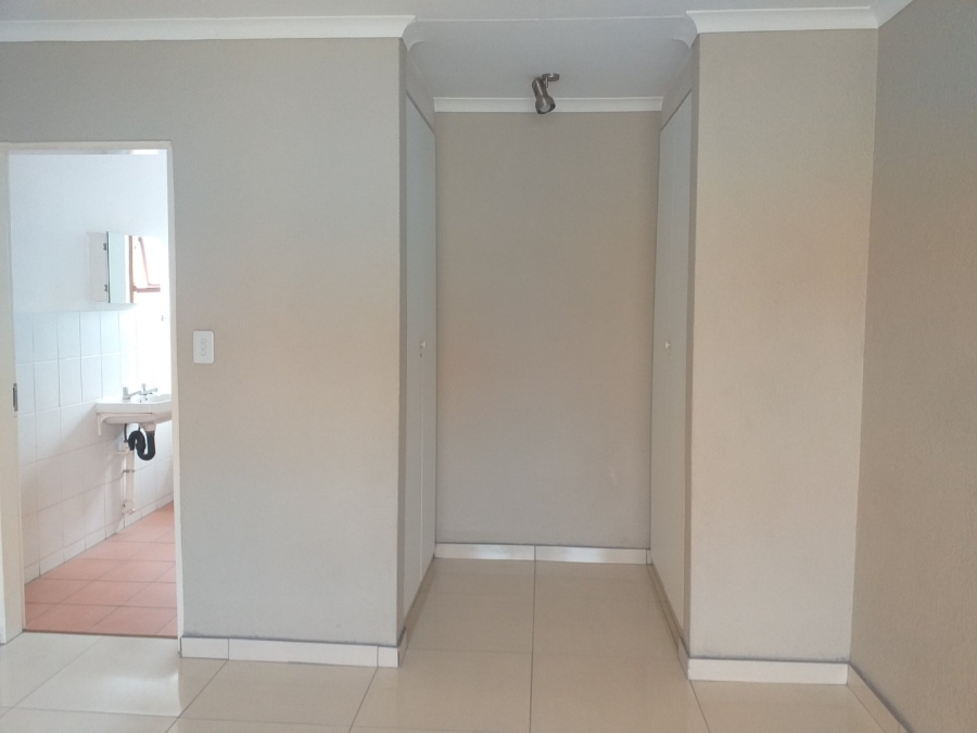 To Let 2 Bedroom Property for Rent in Northgate Gauteng