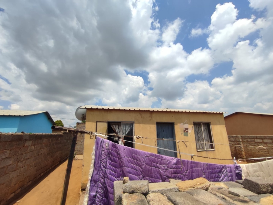 2 Bedroom Property for Sale in Daveyton Gauteng