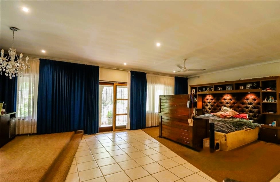 4 Bedroom Property for Sale in Knoppieslaagte Gauteng