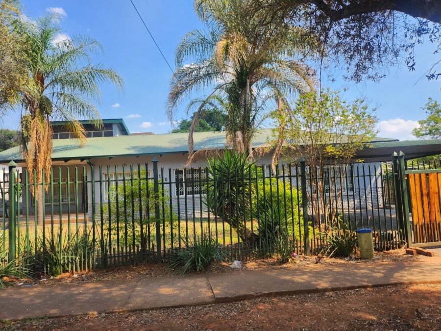 To Let 4 Bedroom Property for Rent in Proclamation Hill Gauteng