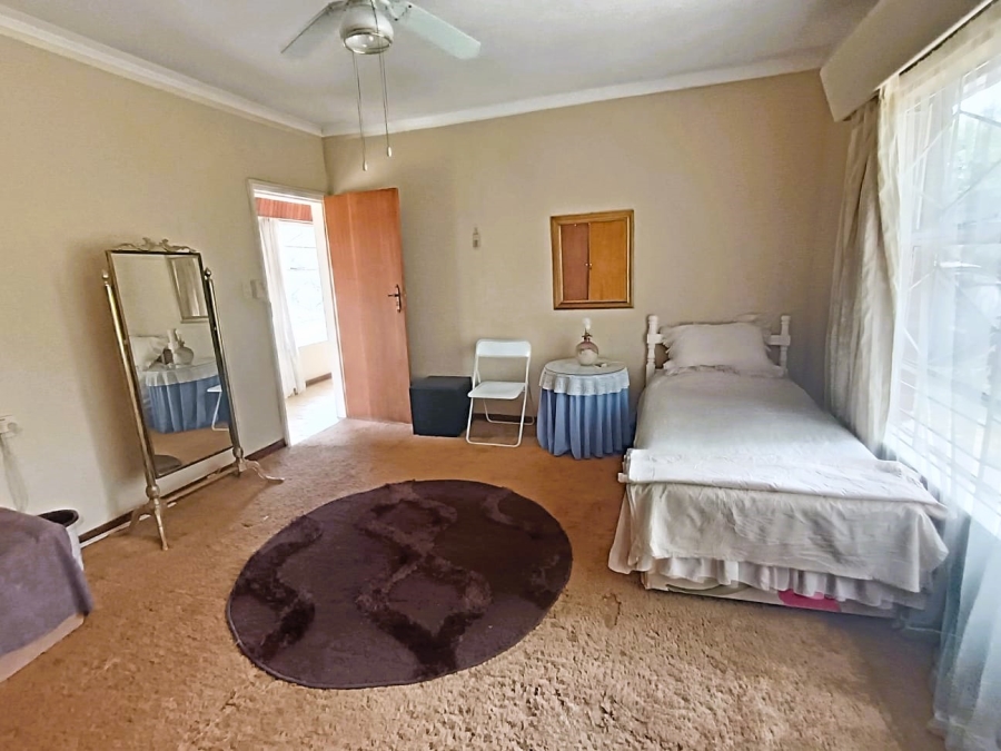 4 Bedroom Property for Sale in Knoppieslaagte Gauteng