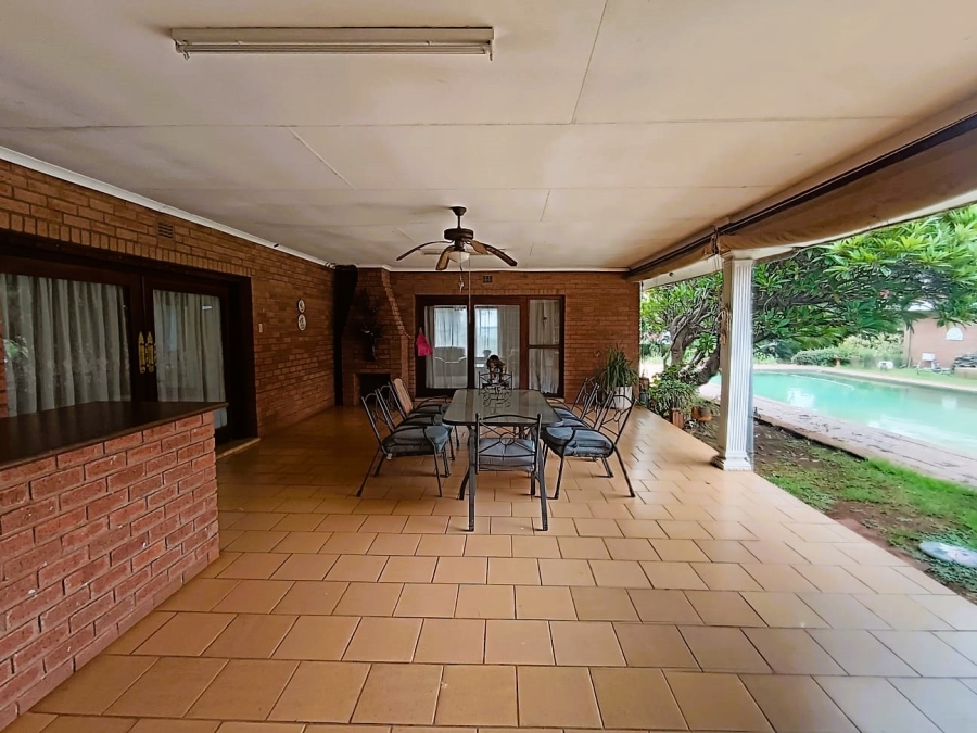 4 Bedroom Property for Sale in Knoppieslaagte Gauteng