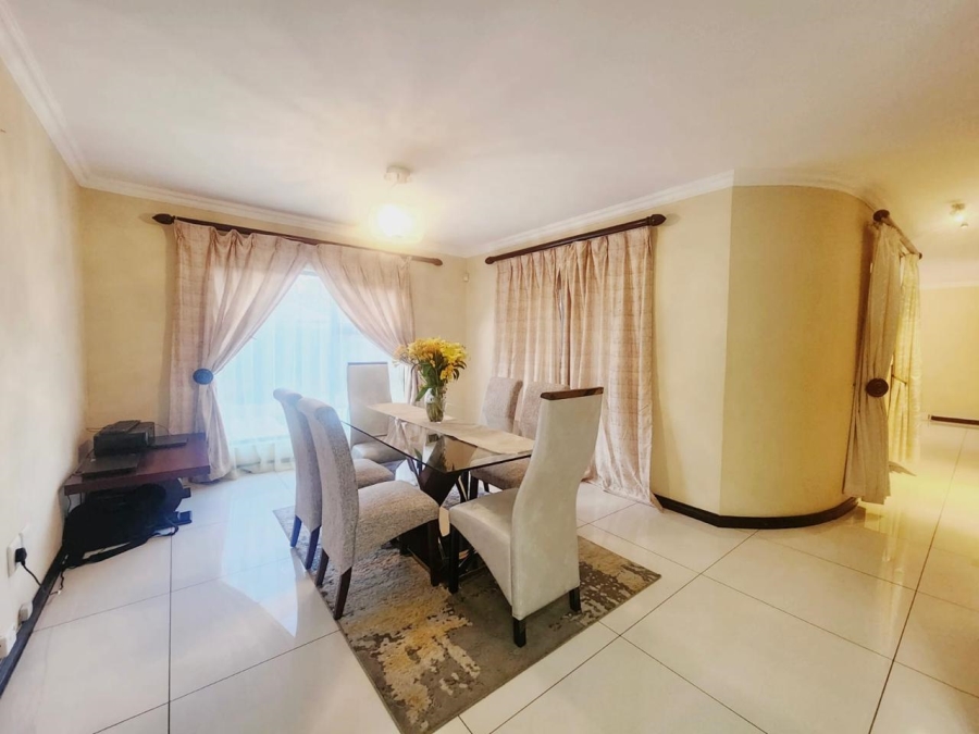 To Let 3 Bedroom Property for Rent in North Riding Gauteng