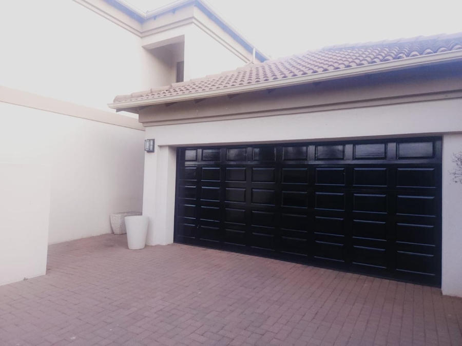 To Let 3 Bedroom Property for Rent in North Riding Gauteng