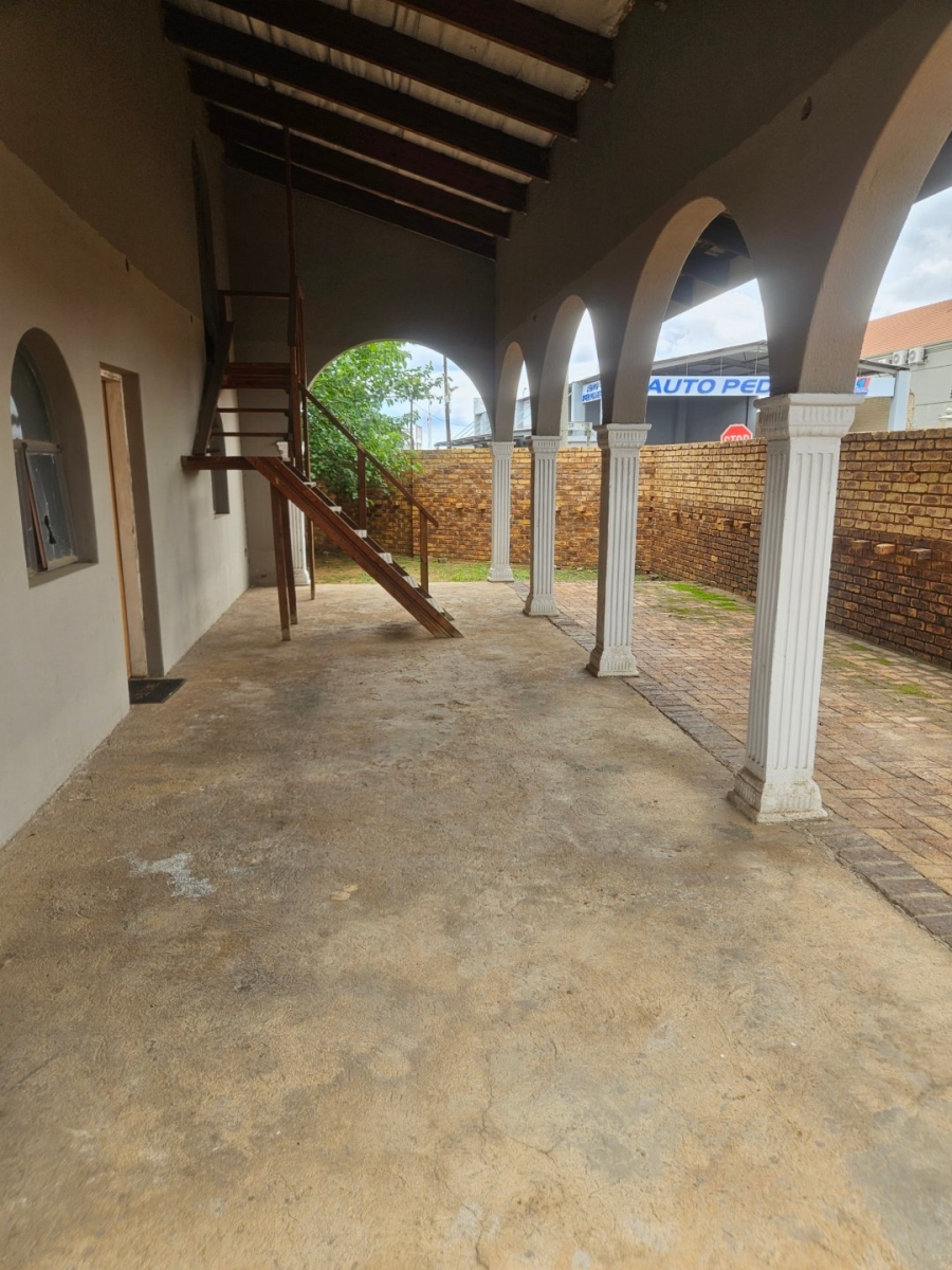 3 Bedroom Property for Sale in Bardene Gauteng