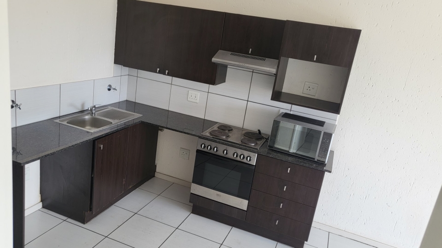 To Let  Bedroom Property for Rent in Paulshof Gauteng