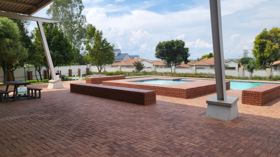 To Let  Bedroom Property for Rent in Paulshof Gauteng