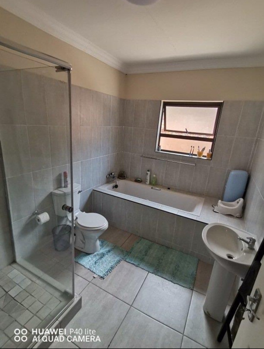 3 Bedroom Property for Sale in Amandasig Gauteng