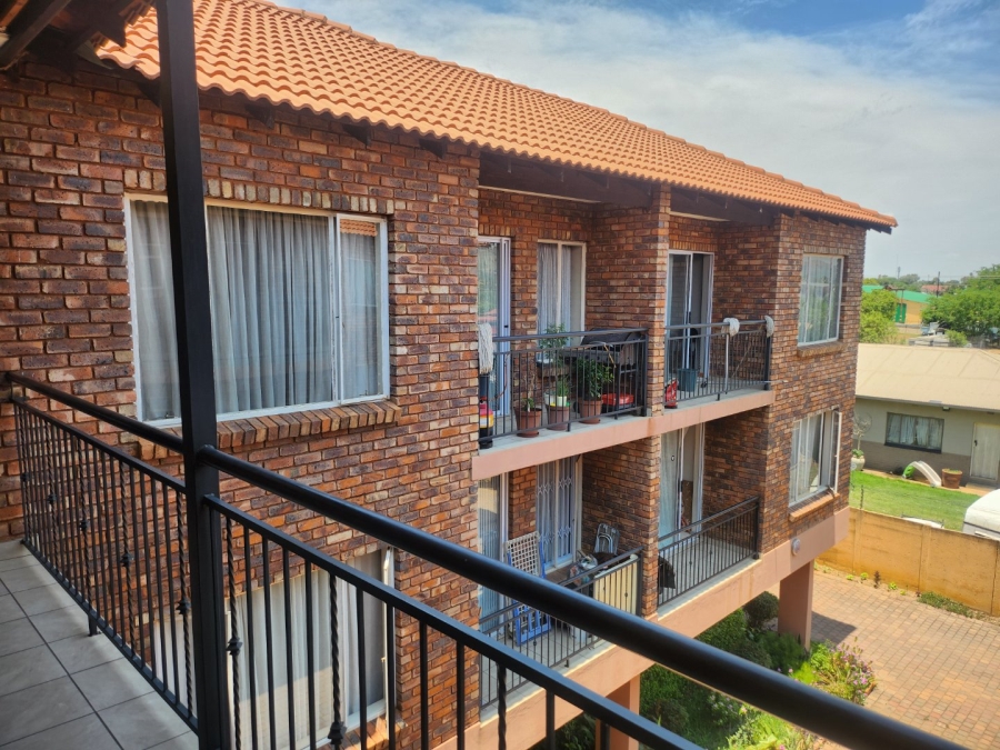 To Let 2 Bedroom Property for Rent in Daspoort Gauteng