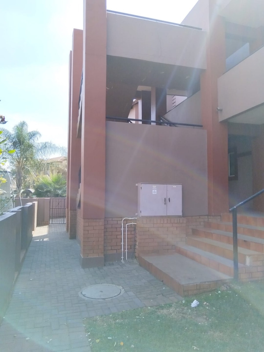 To Let 2 Bedroom Property for Rent in Castleview Gauteng