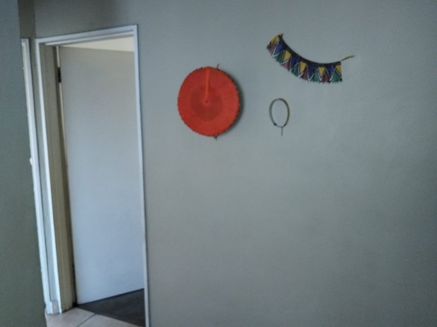 To Let 2 Bedroom Property for Rent in Castleview Gauteng