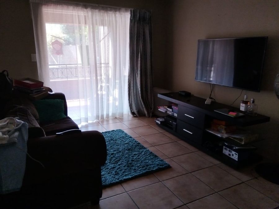 To Let 2 Bedroom Property for Rent in Castleview Gauteng