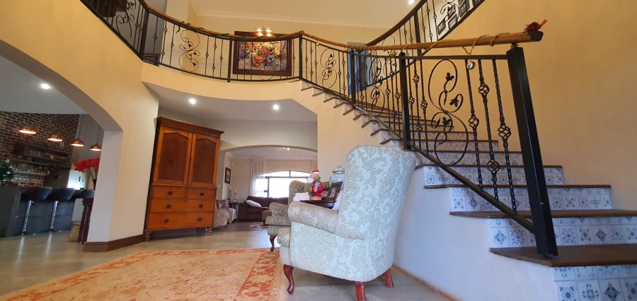 7 Bedroom Property for Sale in Tiegerpoort Gauteng