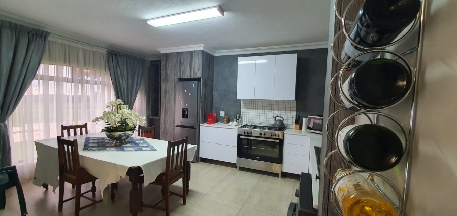 7 Bedroom Property for Sale in Tiegerpoort Gauteng