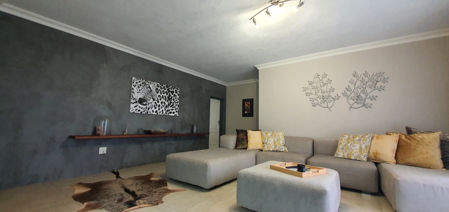 7 Bedroom Property for Sale in Tiegerpoort Gauteng