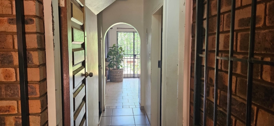 3 Bedroom Property for Sale in Faerie Glen Gauteng