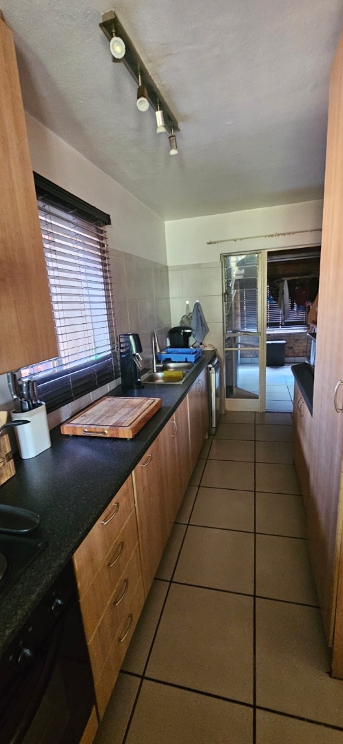 3 Bedroom Property for Sale in Faerie Glen Gauteng