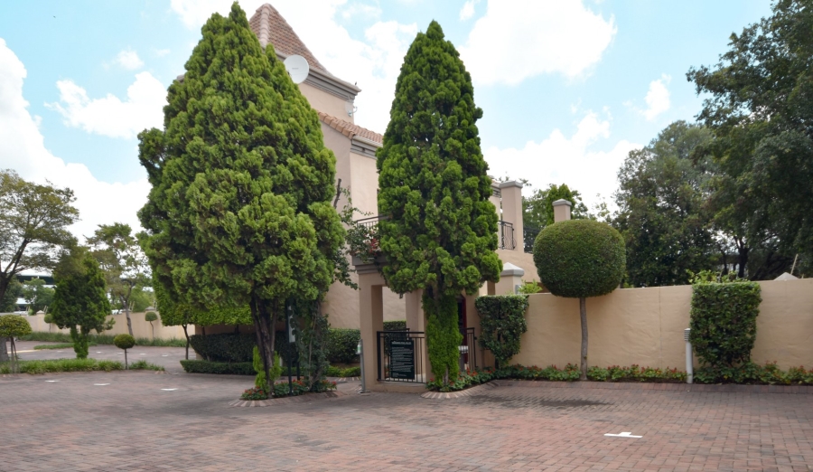 To Let 1 Bedroom Property for Rent in Lonehill Gauteng