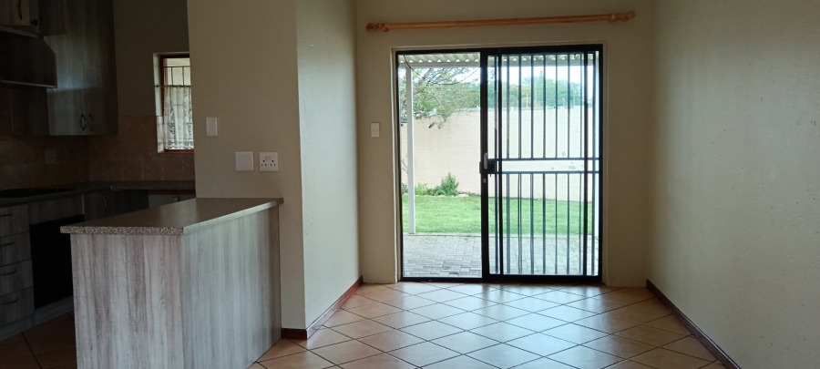 To Let 2 Bedroom Property for Rent in Carlswald Gauteng