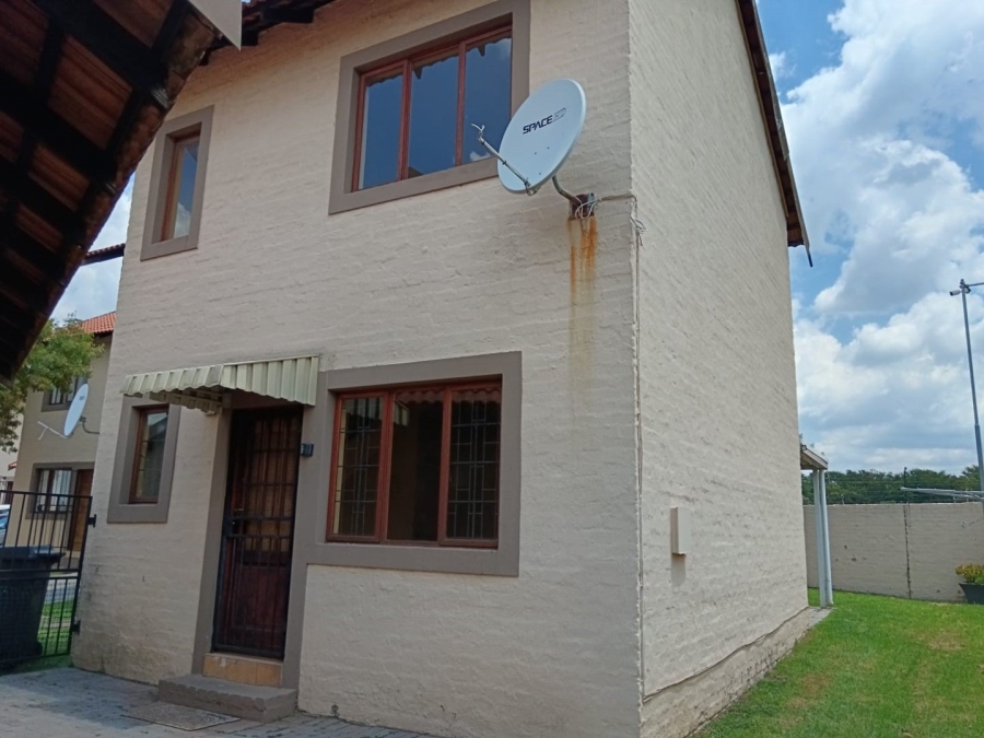 To Let 2 Bedroom Property for Rent in Carlswald Gauteng