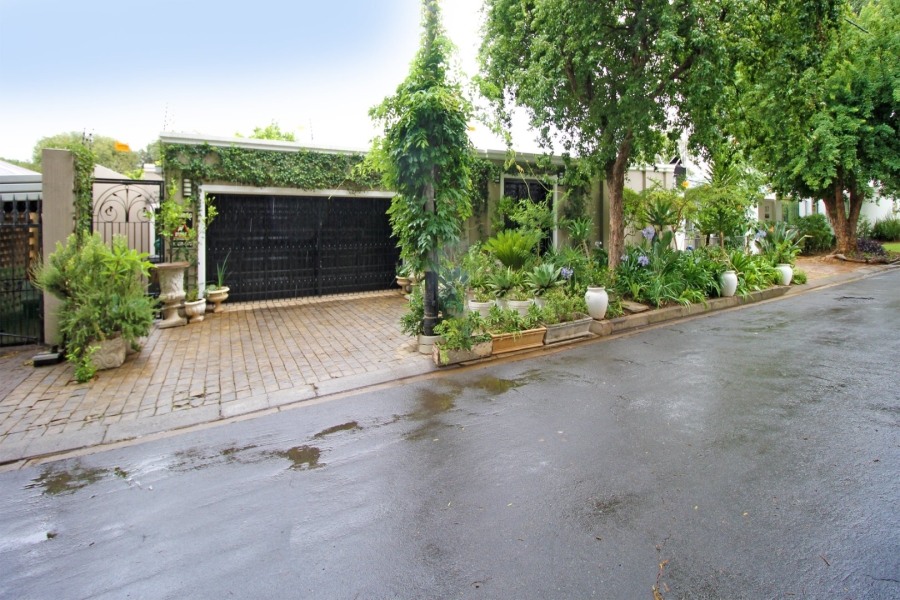 To Let 3 Bedroom Property for Rent in Parkhurst Gauteng