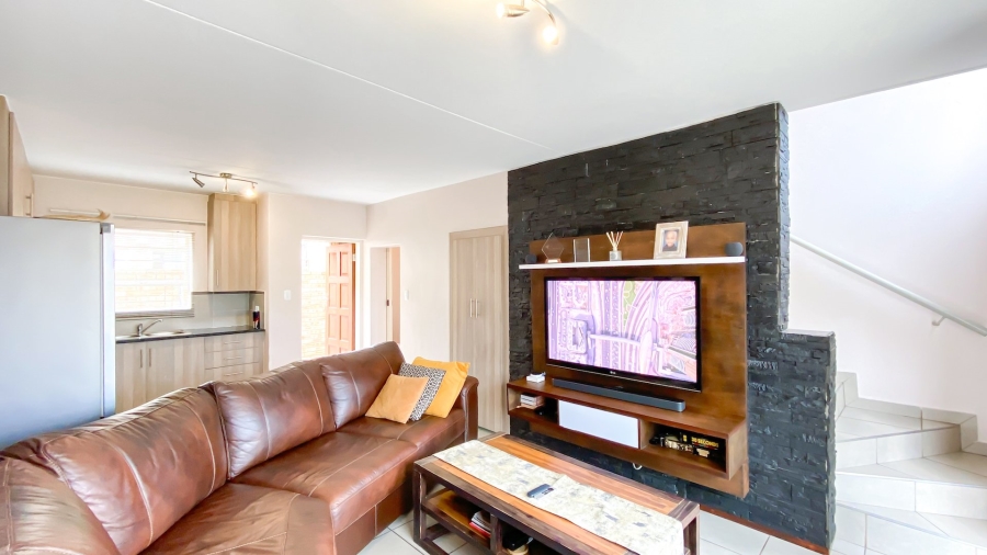 2 Bedroom Property for Sale in Theresa Park Gauteng